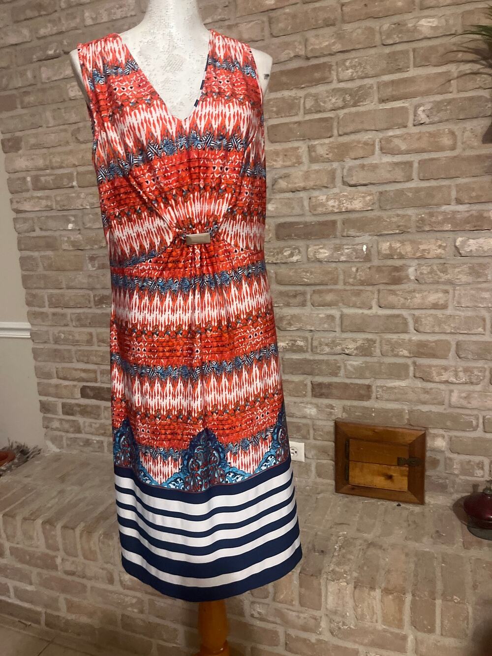 Notations sleeveless midi or knee-length dress! XL